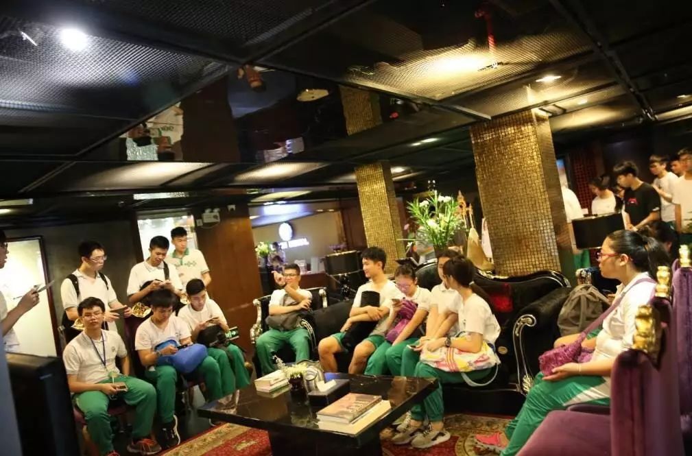 1545964949576582.jpg 4.jpg